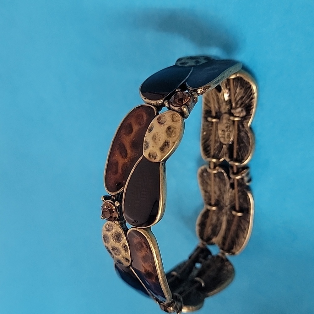 Lia Sophia “Wild Thing” Gold Tone Cheetah Print & Cut Crystals Stretch B… - Picture 9 of 9